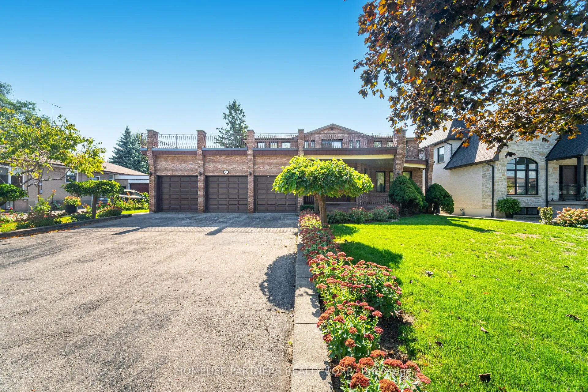Detached Home For Sale | W12690812