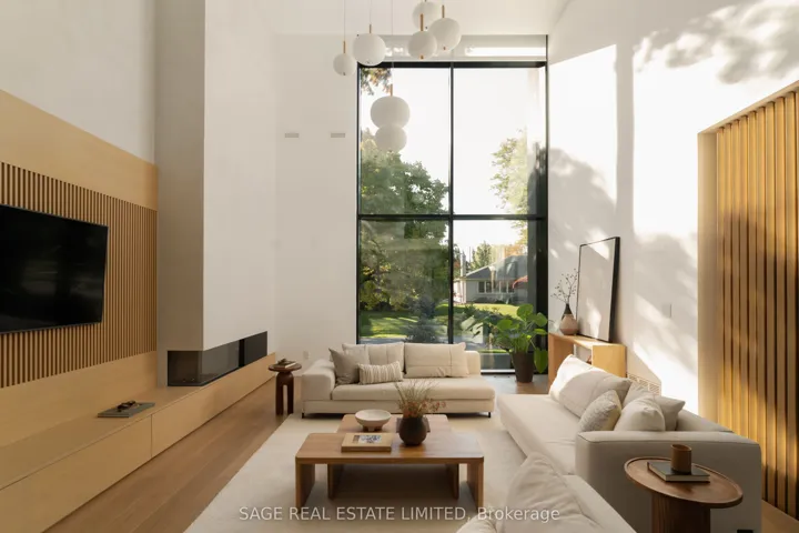 38  Ravensbourne  Crescent, Toronto W08, ON M9A 2A8