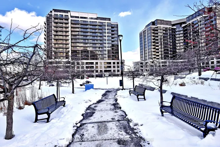 1  De Boers  Drive, Toronto W05, ON L4J 6X1