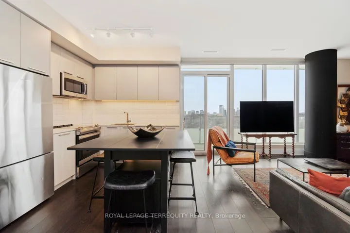 20  Brin  Drive, Toronto W08, ON M8X 0B2