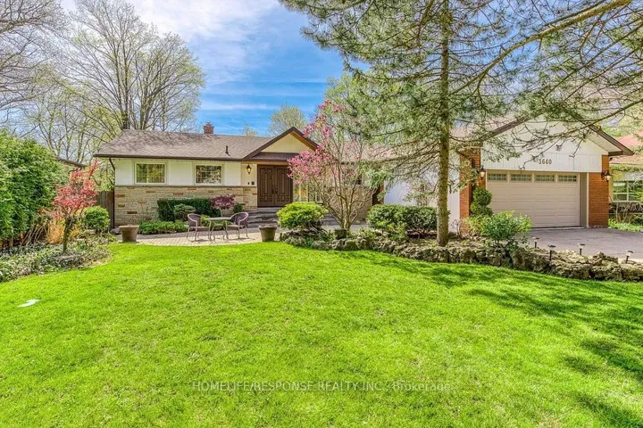 3640  BURNBRAE  Drive, Mississauga, ON L5C 2N7