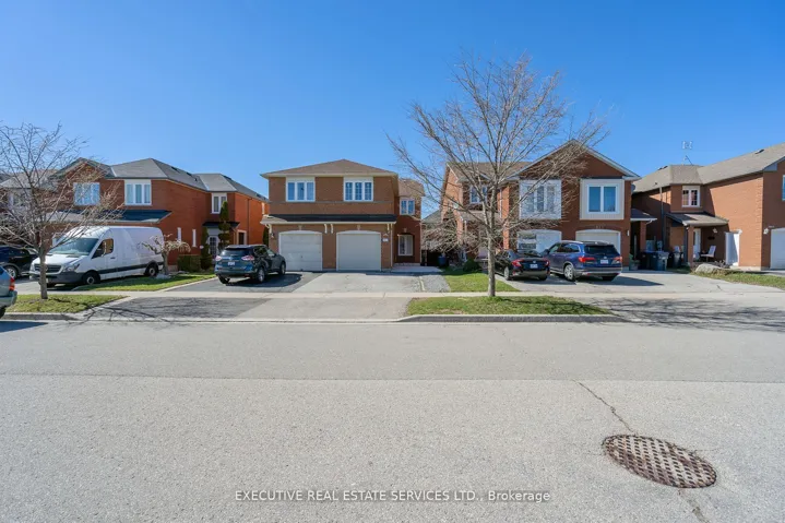 3873  Densbury  Drive, Mississauga, ON L5N 6Y9