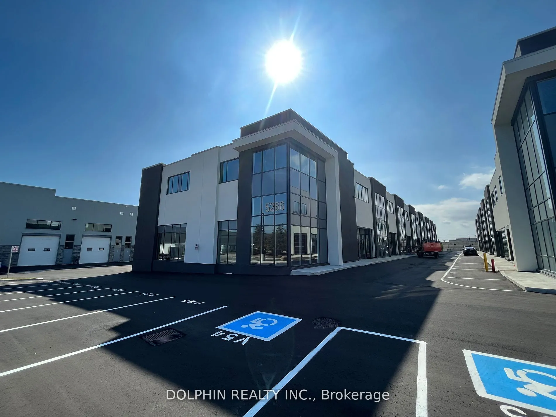 Industrial Property For Sale | W12722668