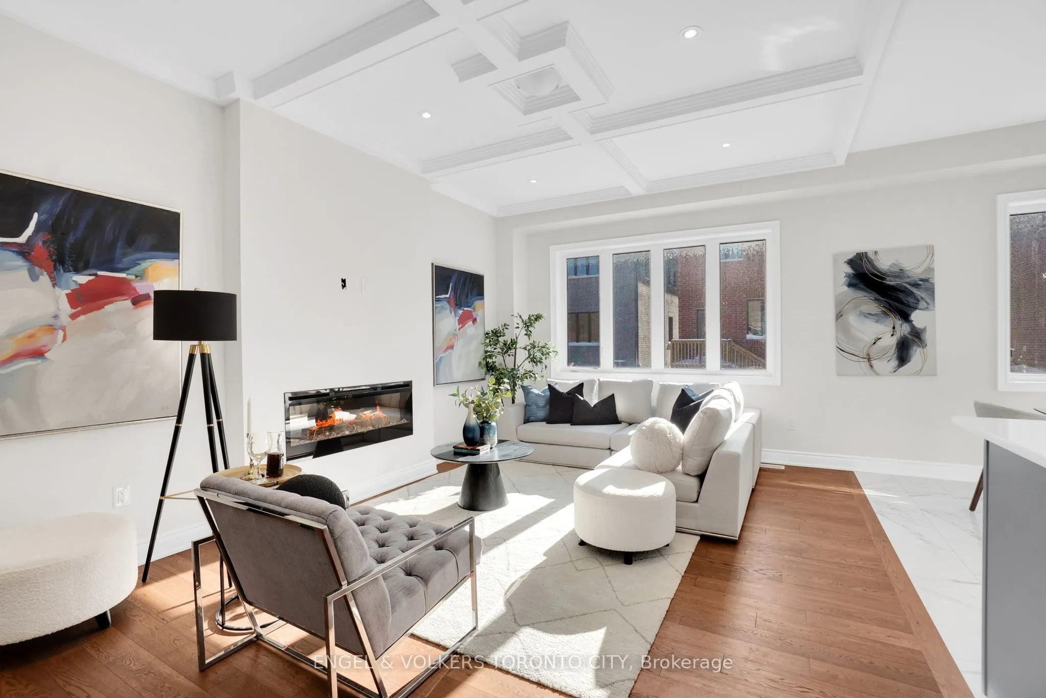 Detached Home For Sale | W12729624