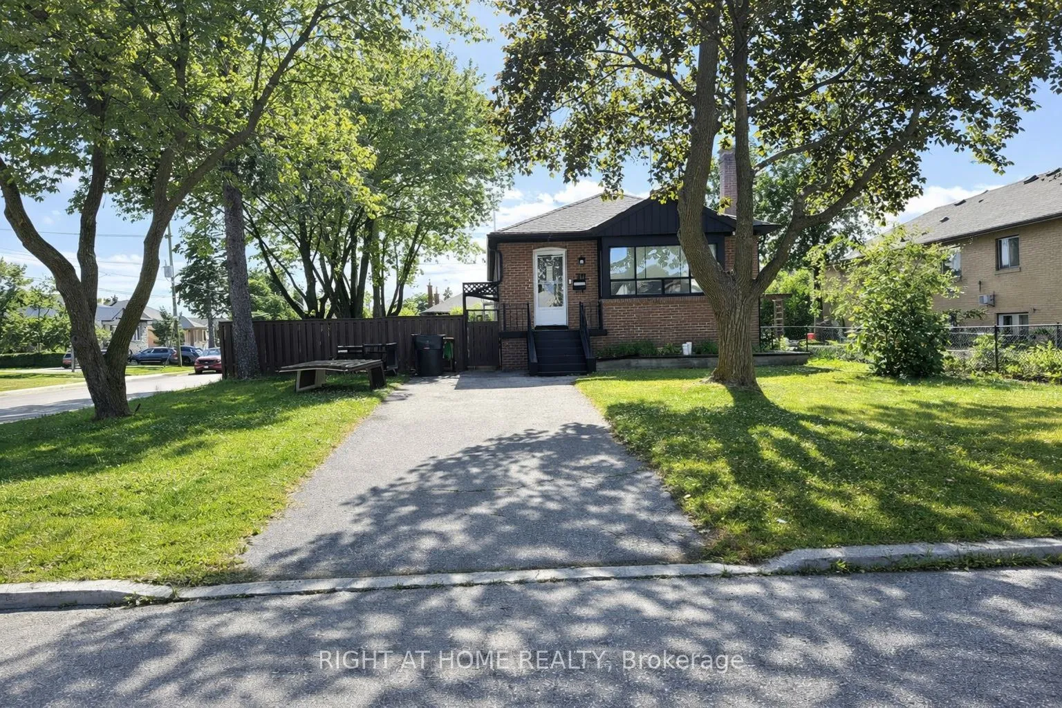 Detached Home For Sale | W12735036