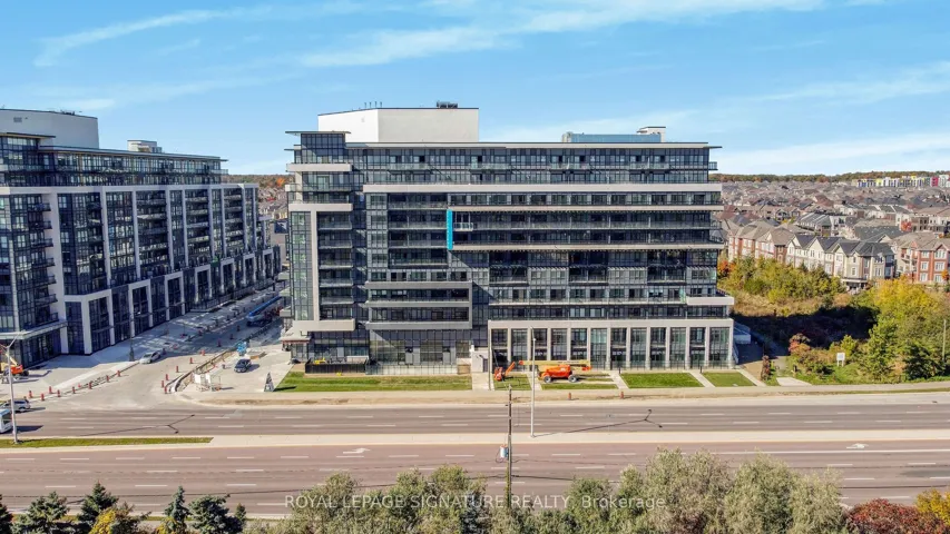 395  Dundas W Street, Oakville, ON L6M 5R8