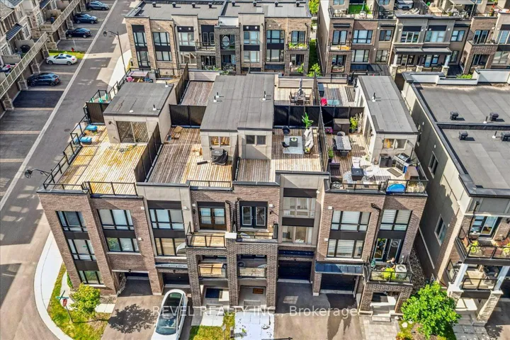 3038  Blacktusk  Common, Oakville, ON L6H 7E3
