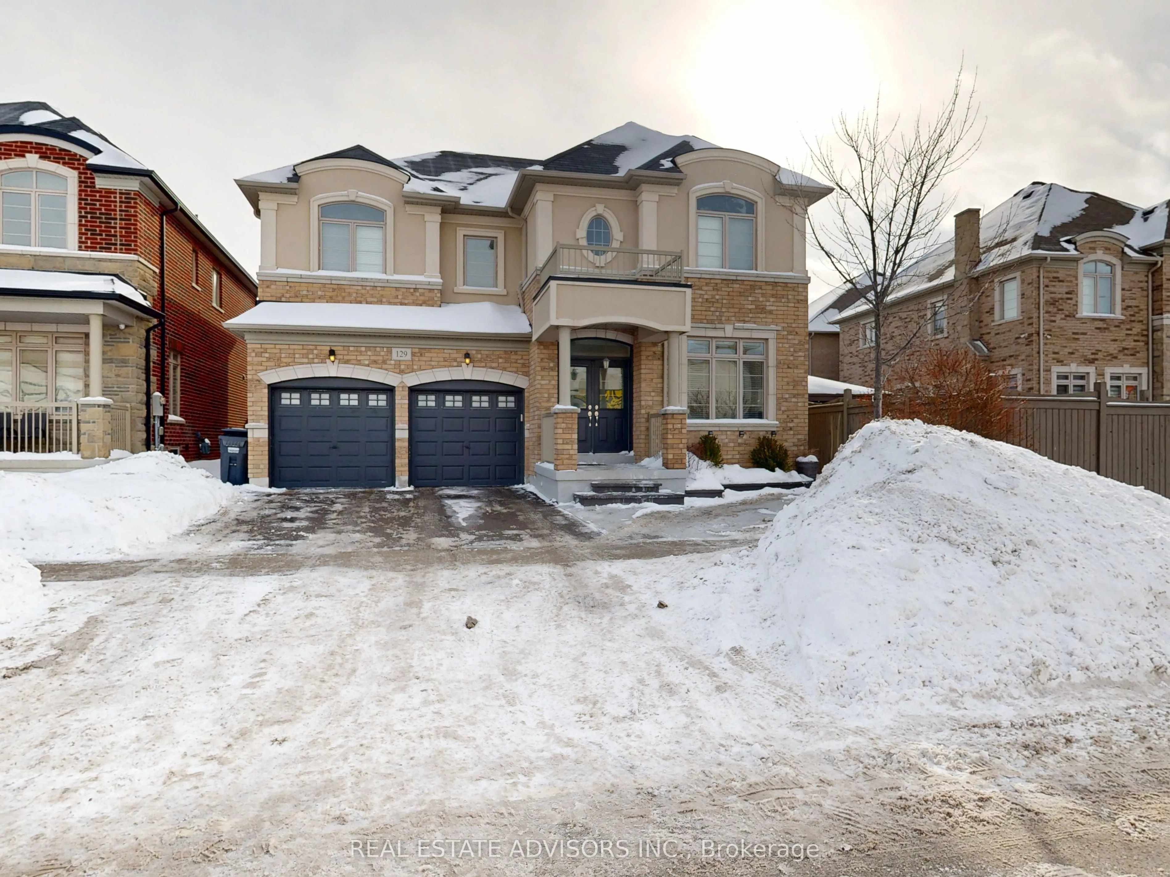 Detached Home For Sale | W12745678