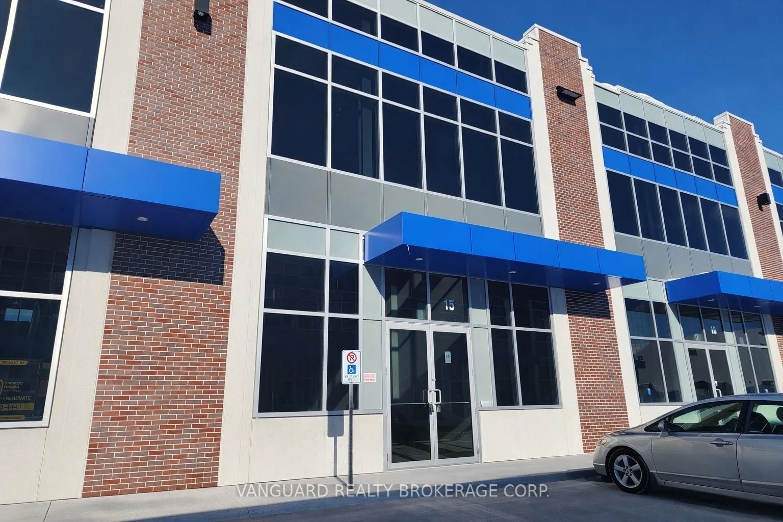 Industrial Property For Lease | W12755312