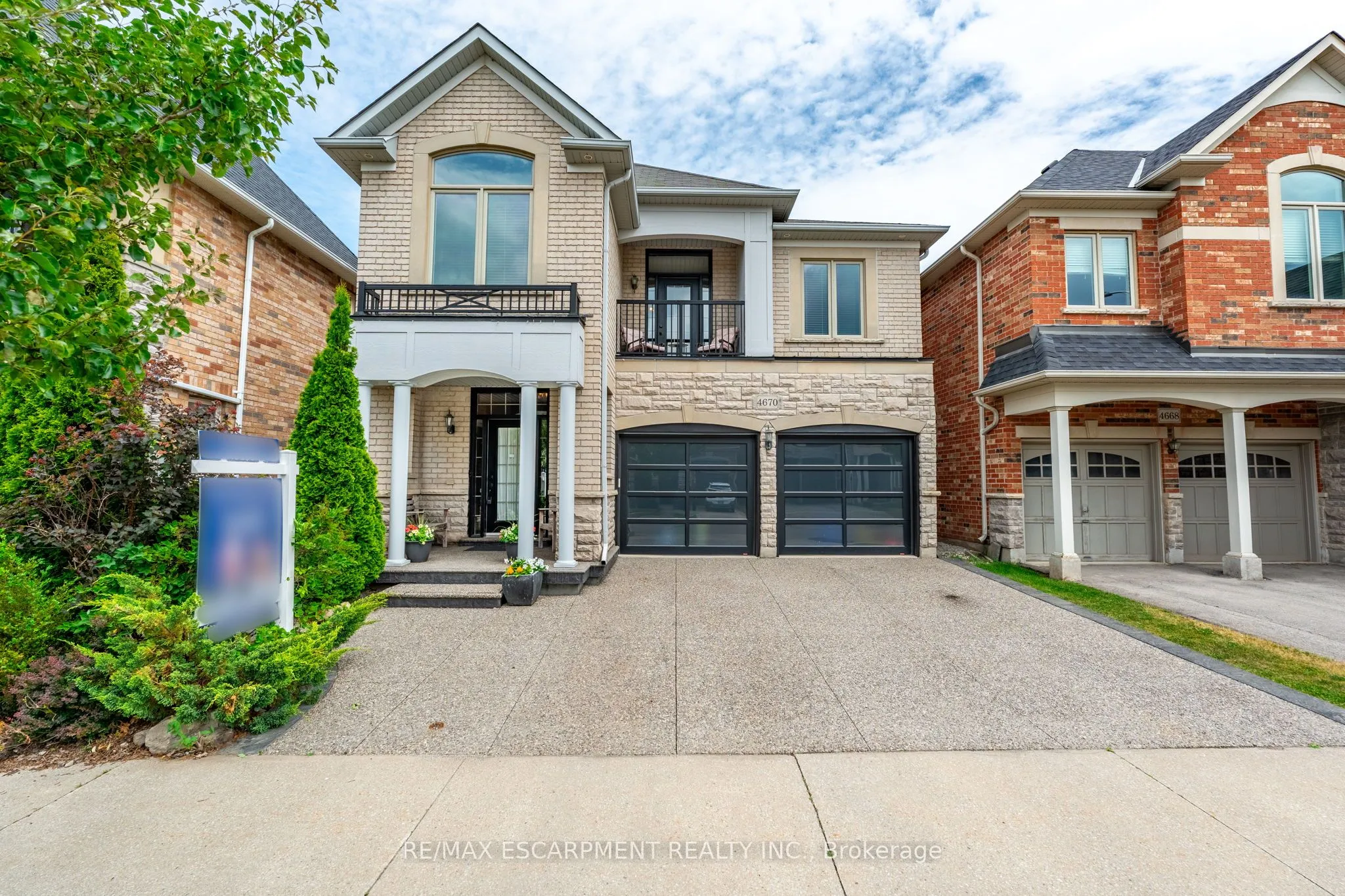 Detached Home For Sale | W12758738