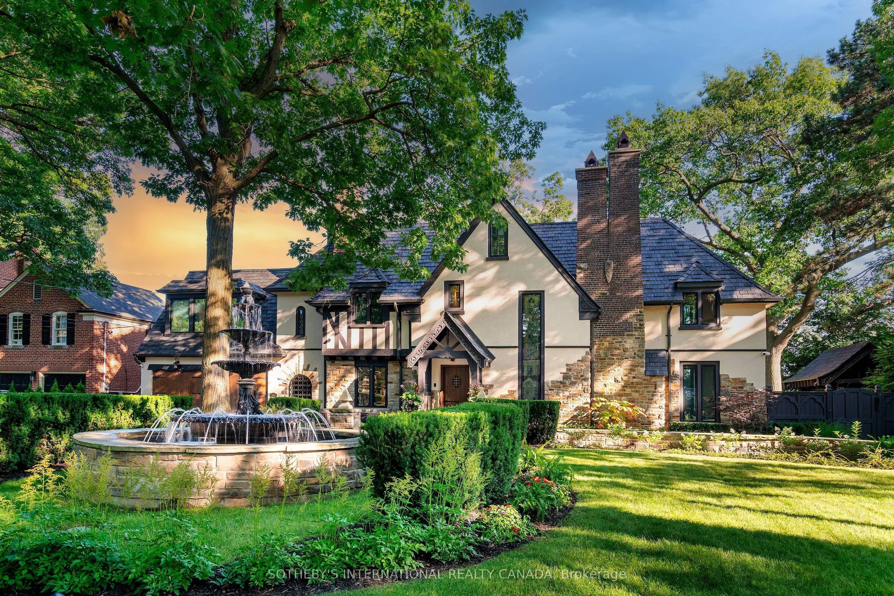 Detached Home For Lease | W12765418