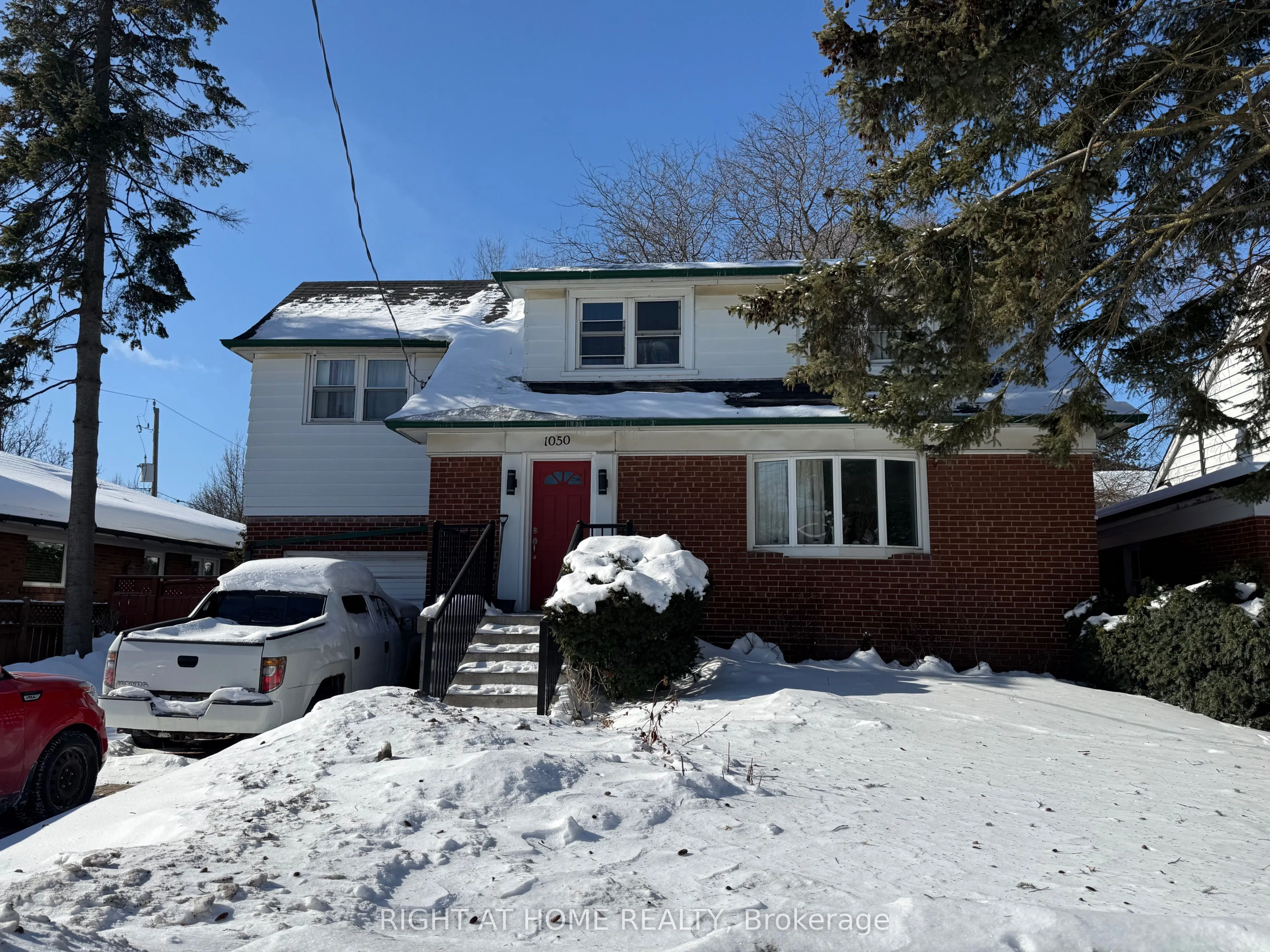Detached Home For Sale | W12768816