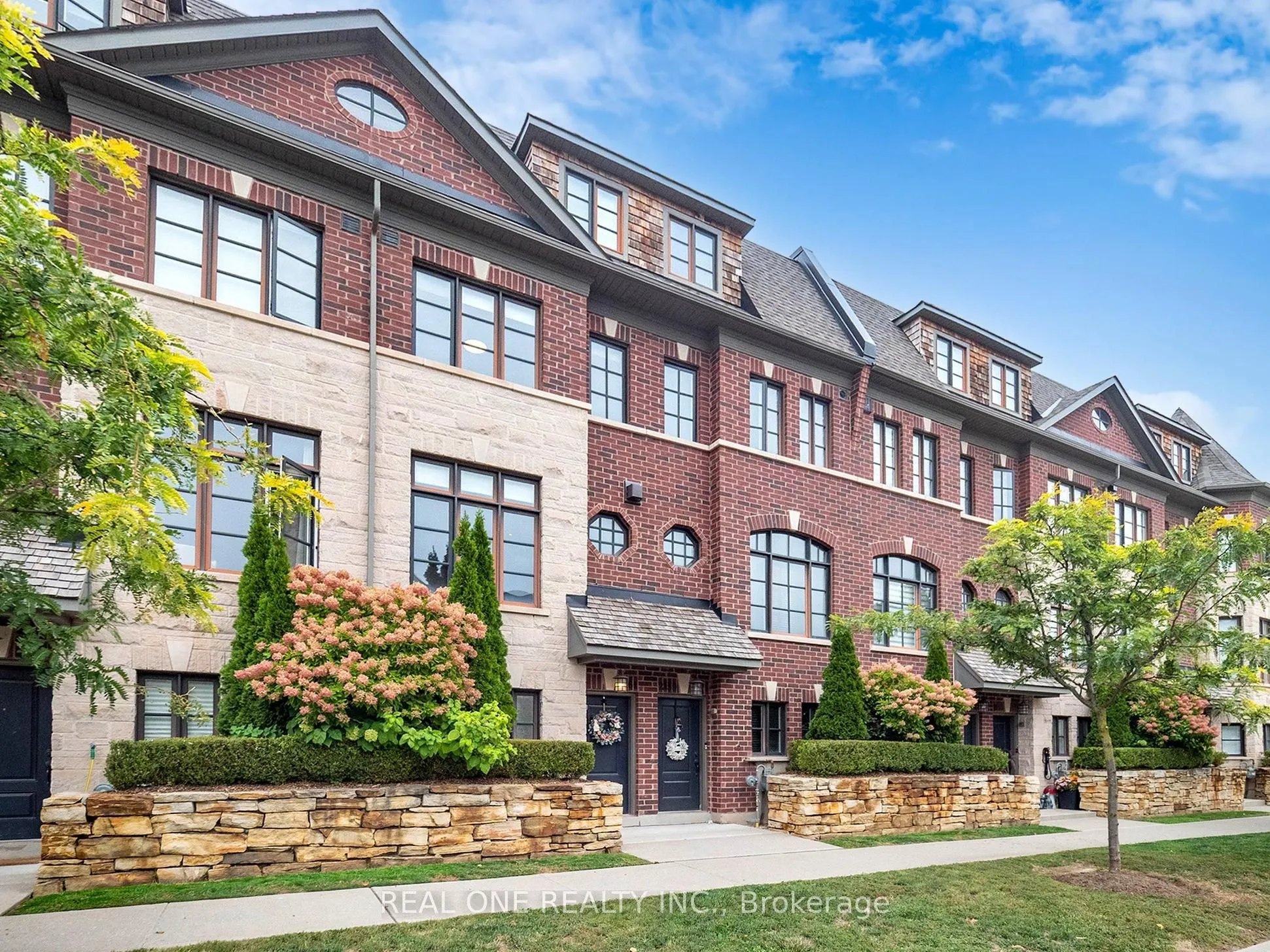 Property For Sale | W12777270