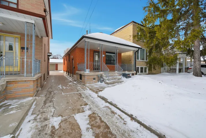 172  Times  Road, Toronto W04, ON M6B 3M6