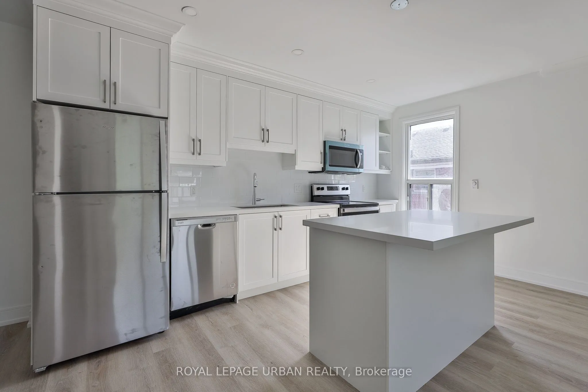 Multiplex For Lease | W12780438
