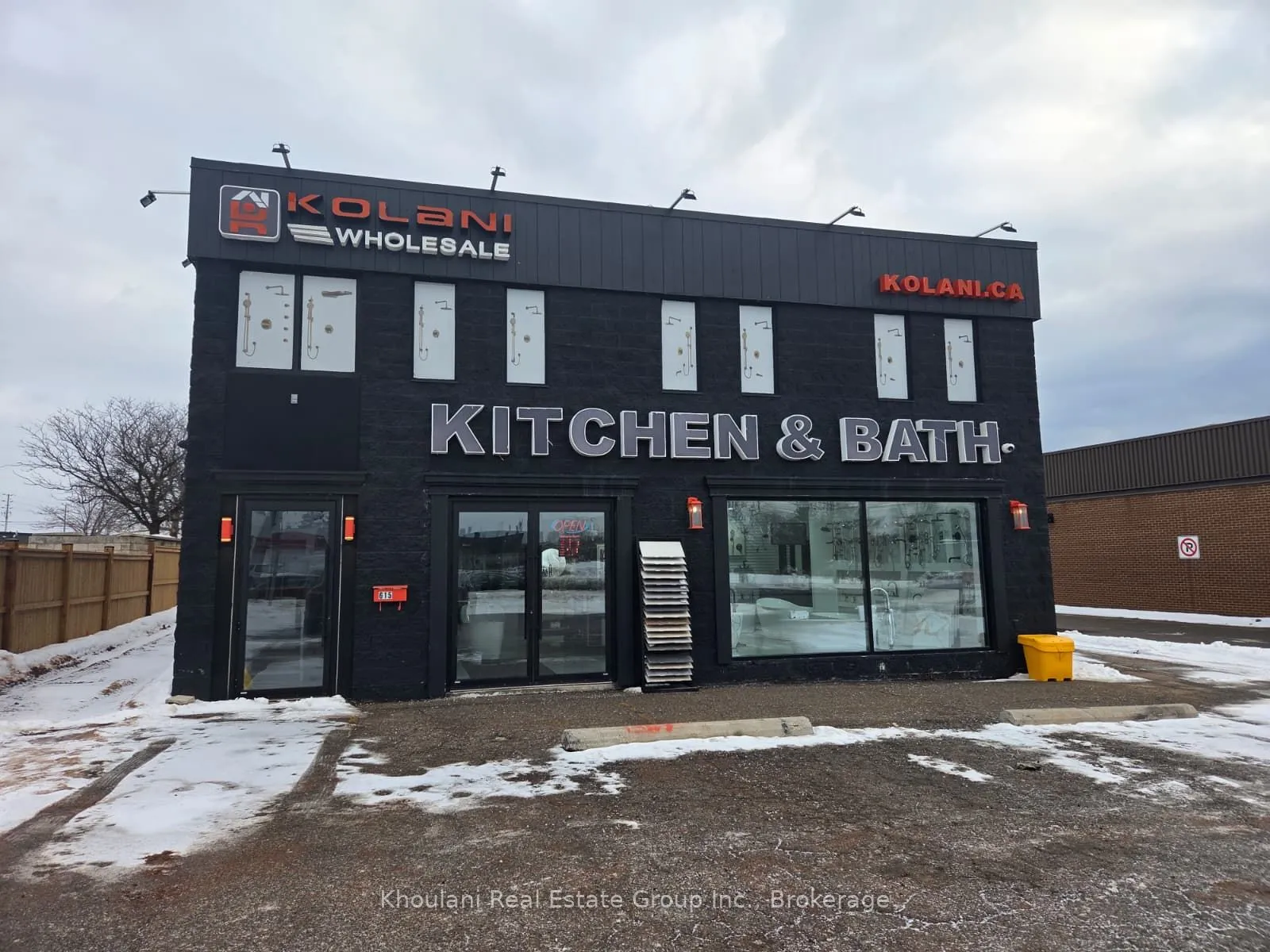 Industrial Property For Lease | W12781486