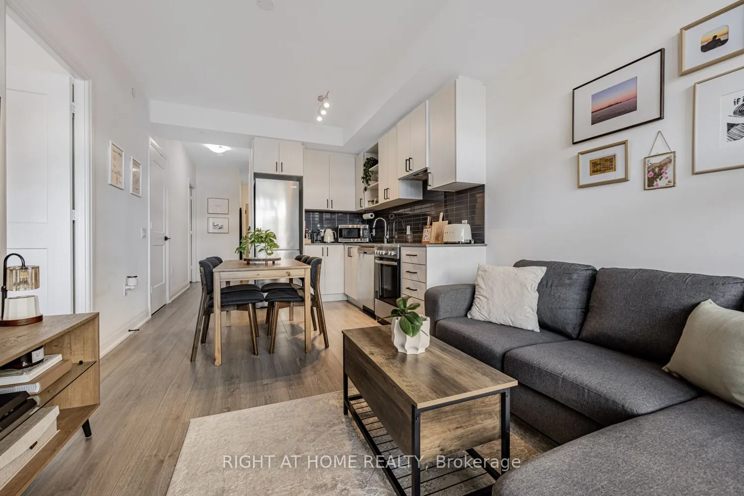 Property For Sale | W12785322