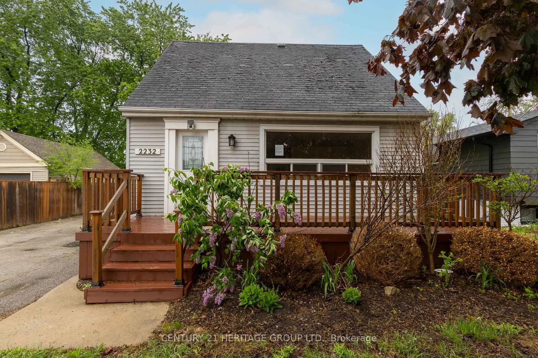 Detached Home For Sale | W12786096