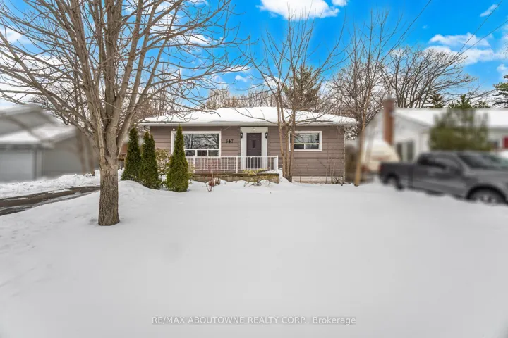 347  Queen Mary  Drive, Oakville, ON L6K 3L7