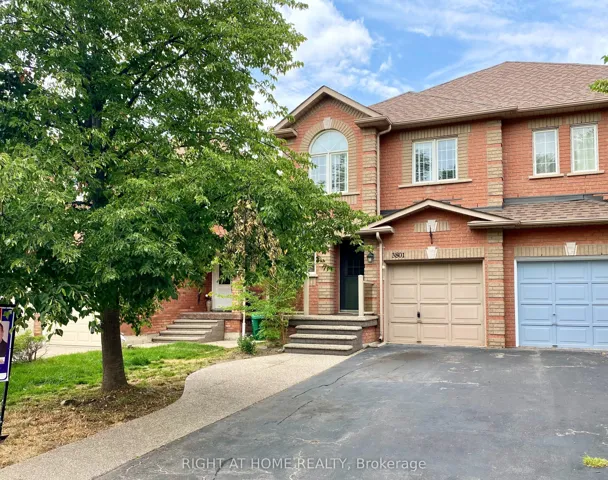 3801  Forest Bluff  Crescent, Mississauga, ON L5N 7T8