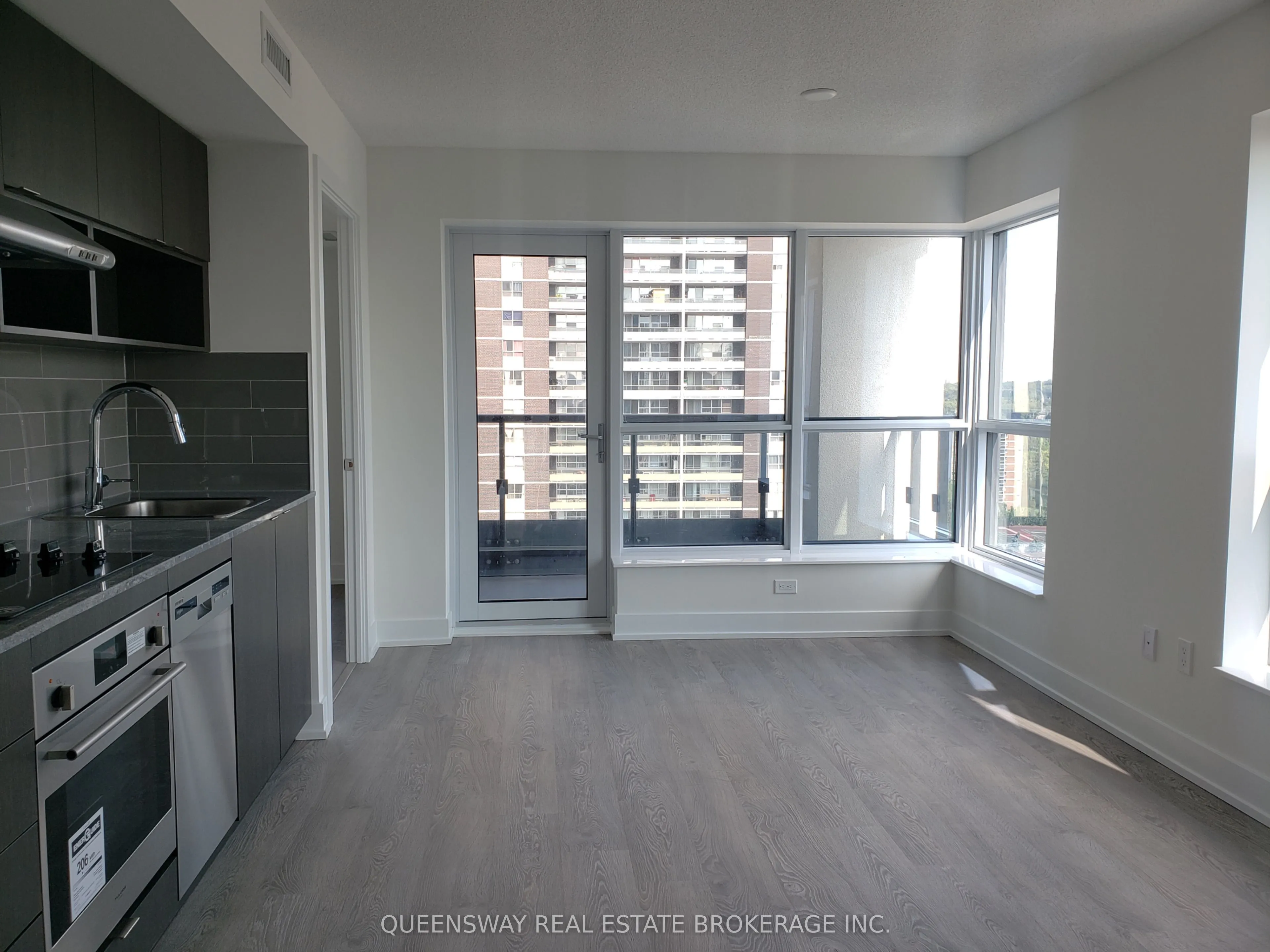 Property For Sale | W12800914