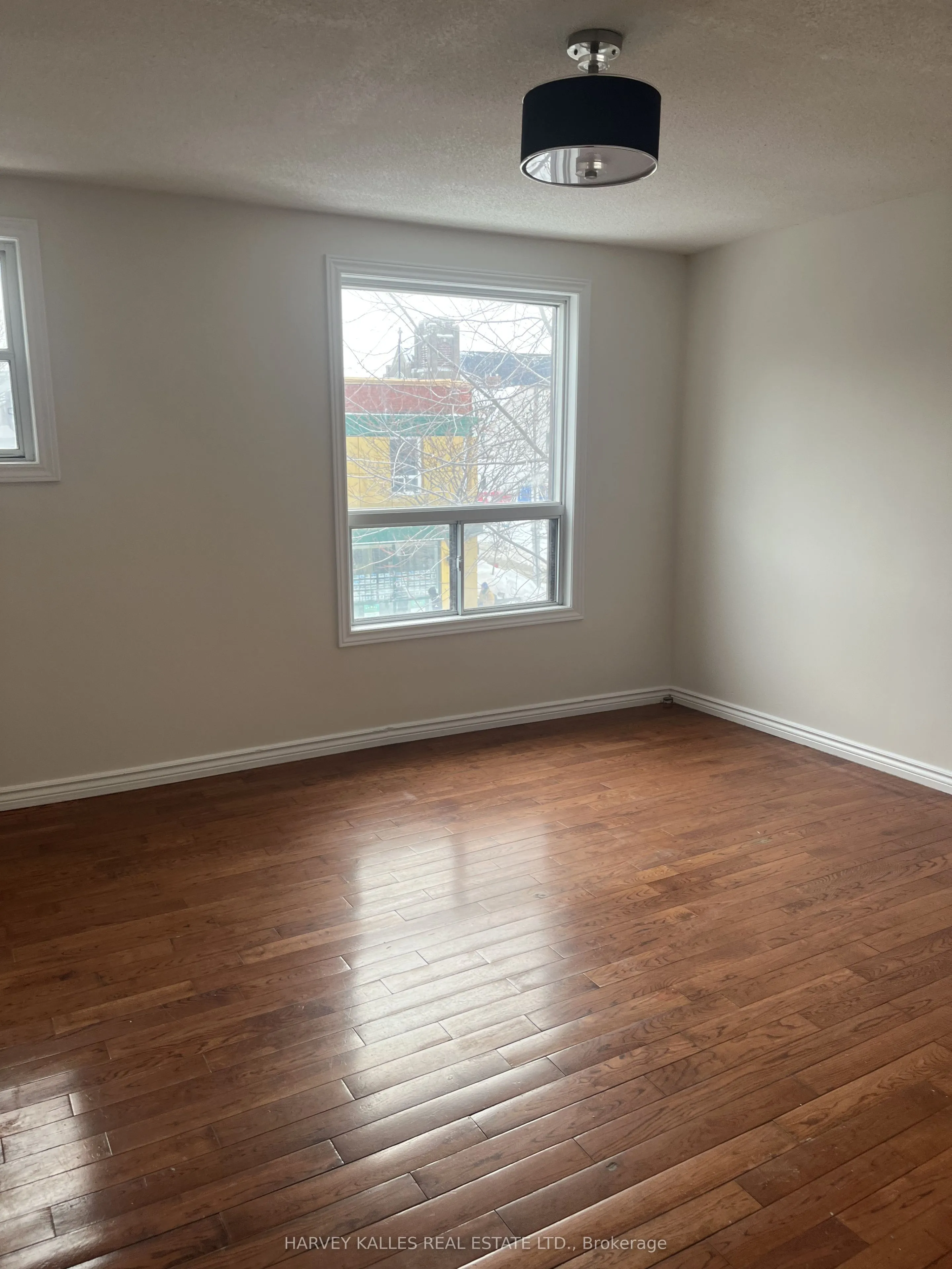 Cottage For Lease | W12803848