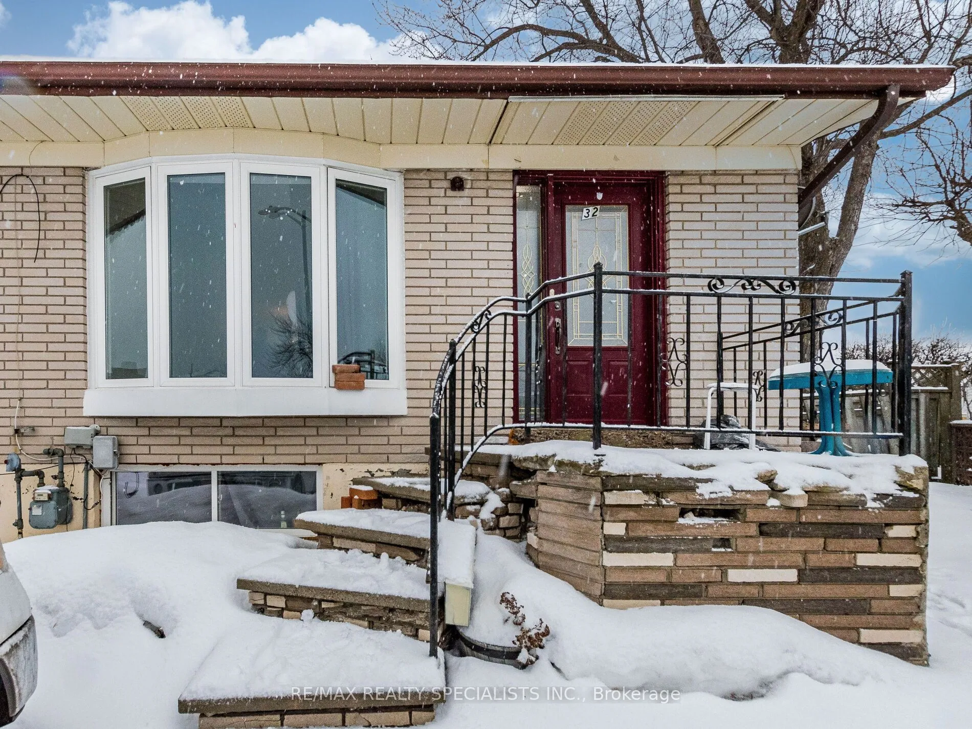 Semi-Detached Home For Sale | W12805744
