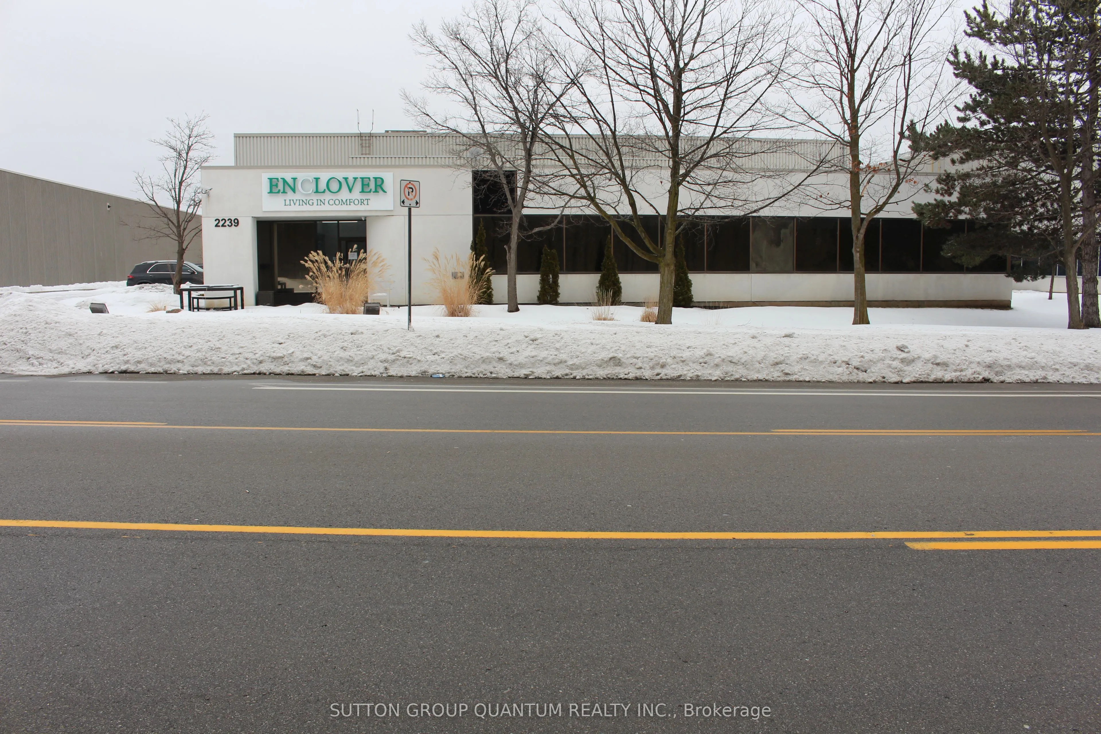 Industrial Property For Lease | W12805812