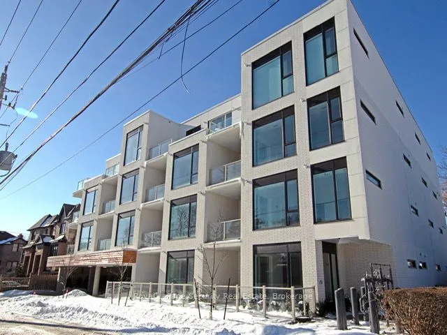 722  Marlee  Avenue, Toronto W04, ON M6B 3J7