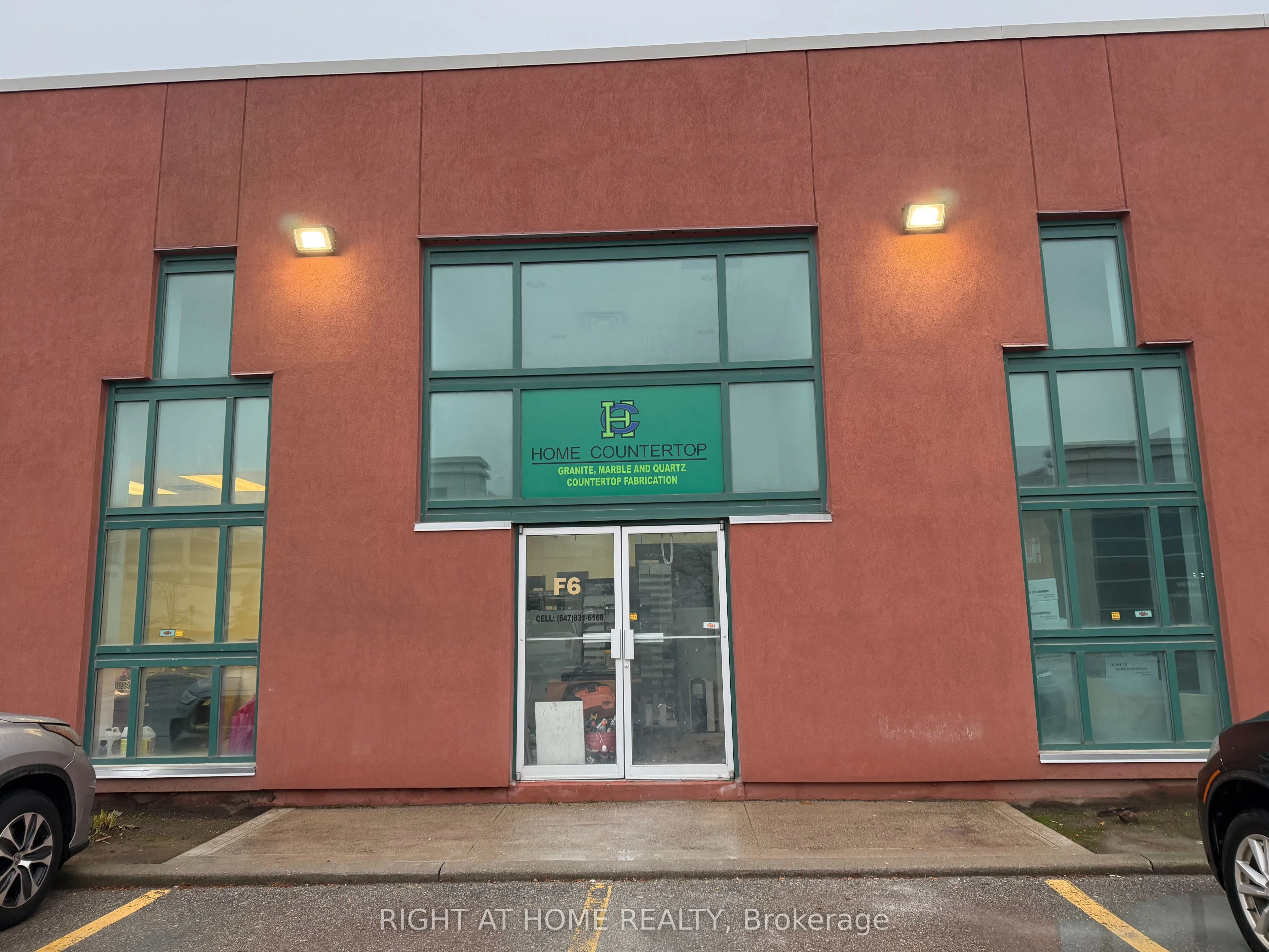 Industrial Property For Lease | W12809464