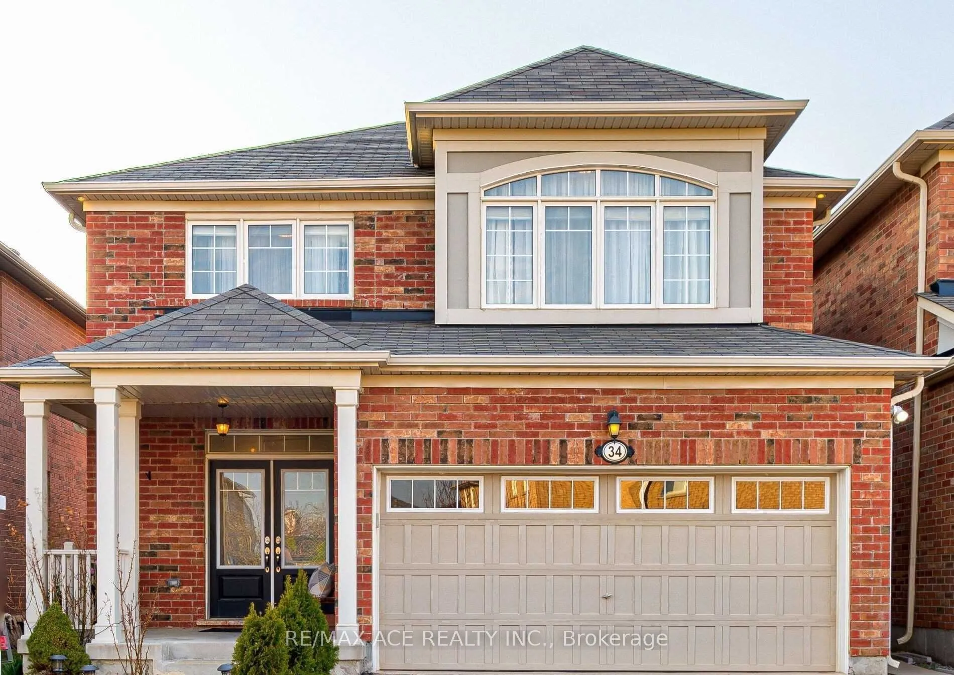 Detached Home For Lease | W12809566