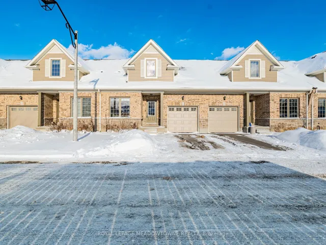 Beautifully appointed townhome in Acton