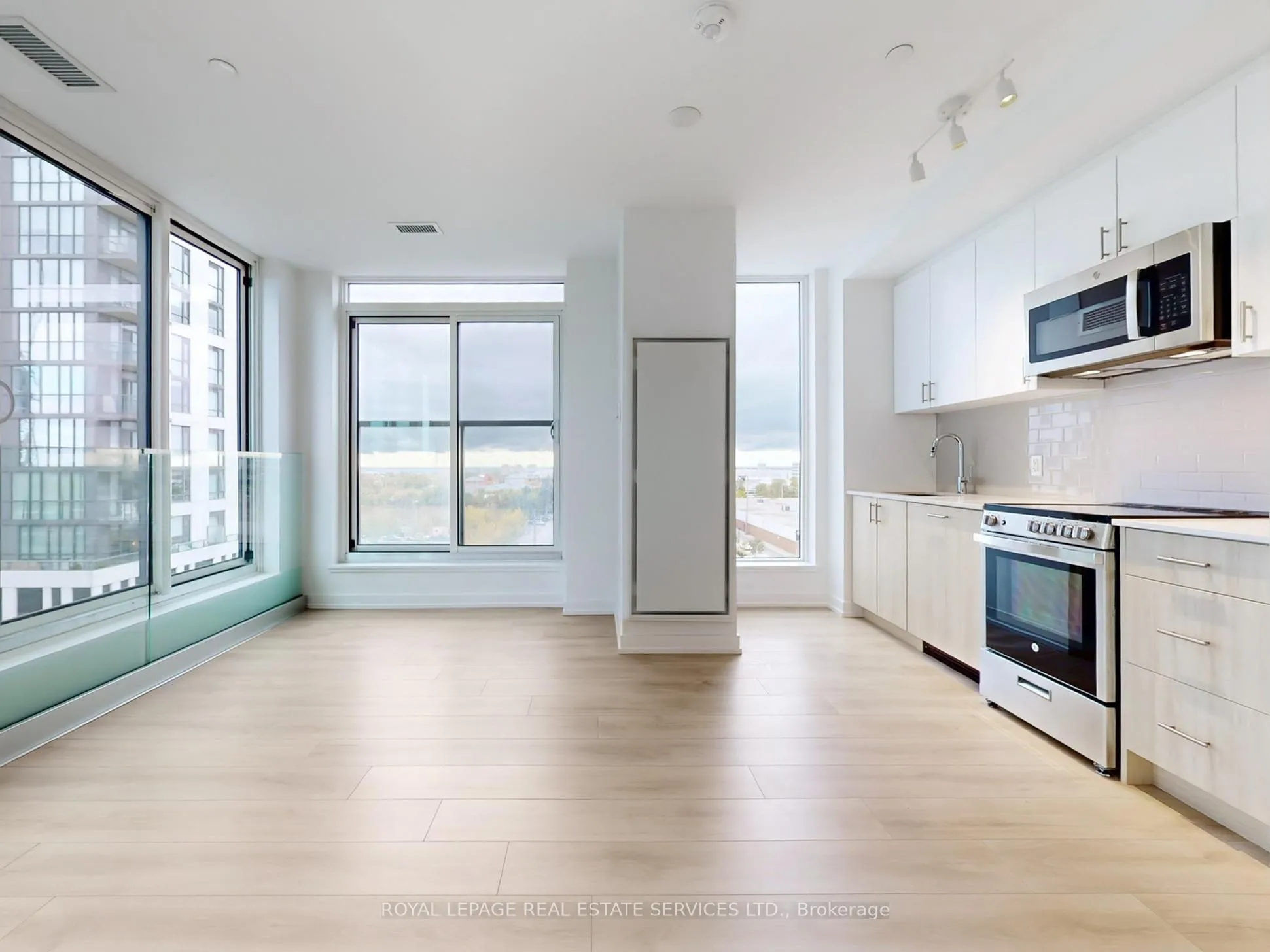 Property For Sale | W12813208