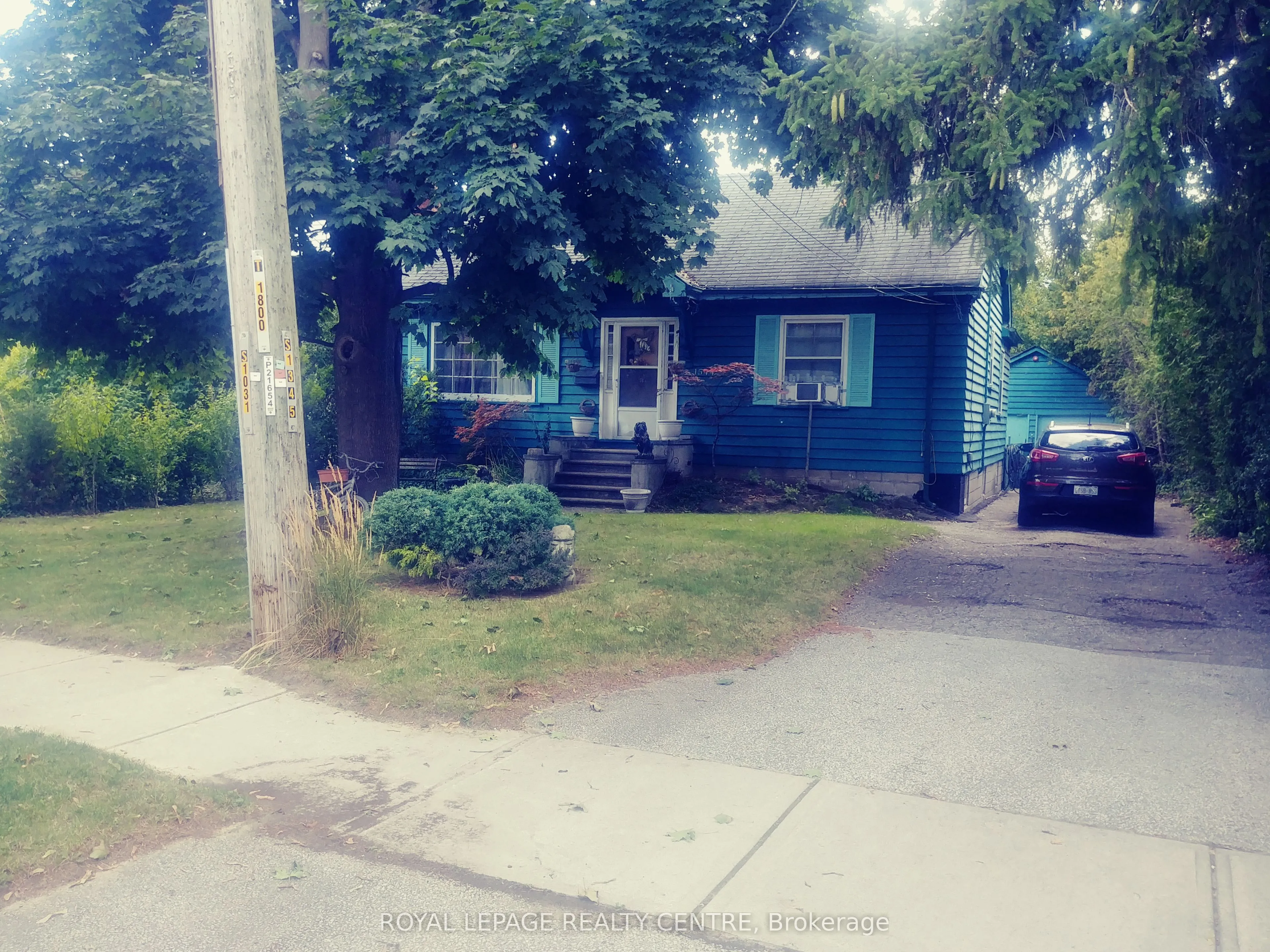 Detached Home For Sale | W12815210