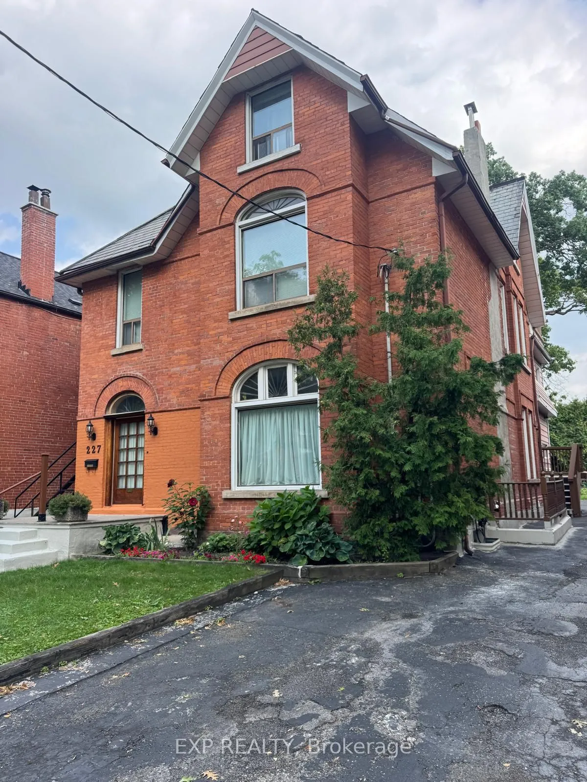 Property For Lease | W12815258