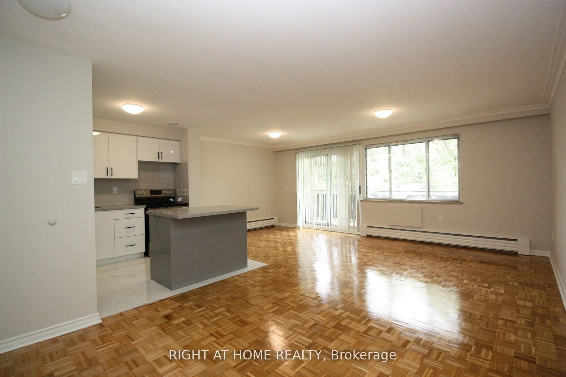 Multiplex For Lease | W12823482