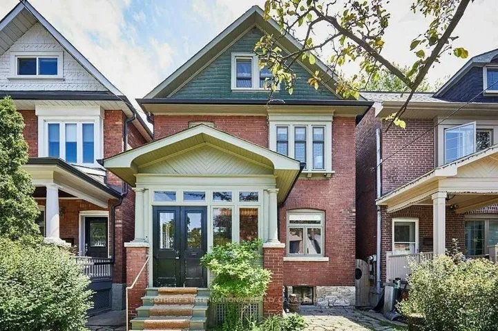 71  Gilmour  Avenue, Toronto W02, ON M6P 3A8