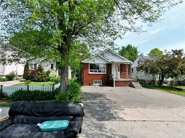 Detached Home For Sale | W12824260