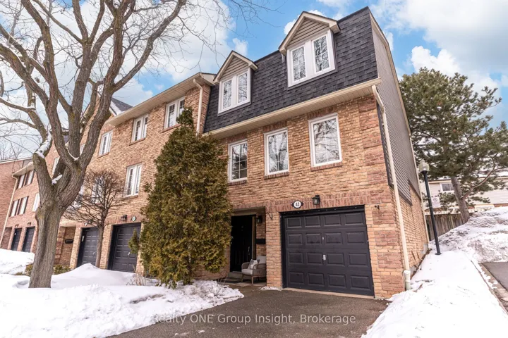 2766  Folkway  Drive, Mississauga, ON L5L 3M3