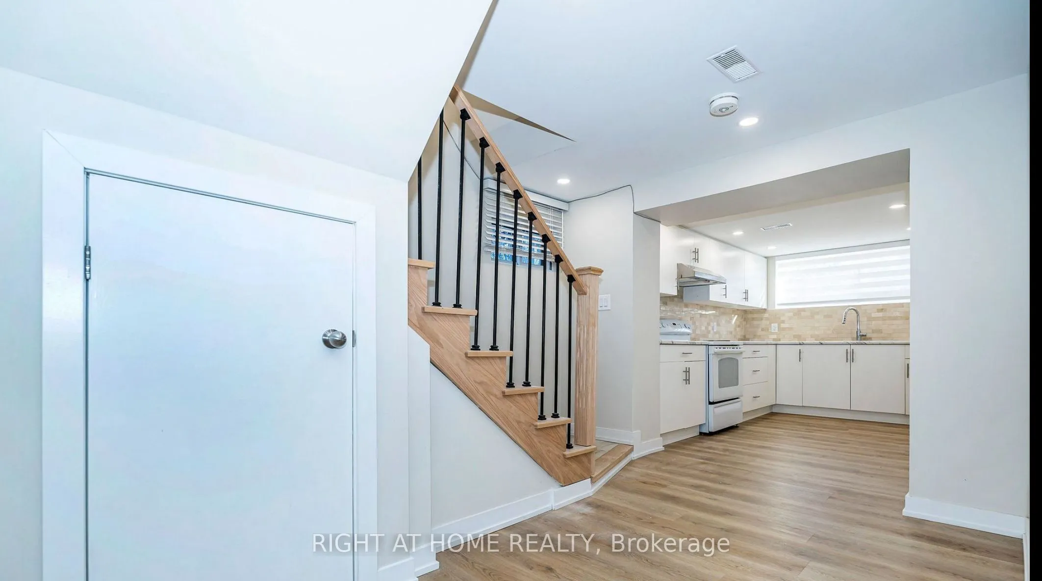 Detached Home For Lease | W12829104