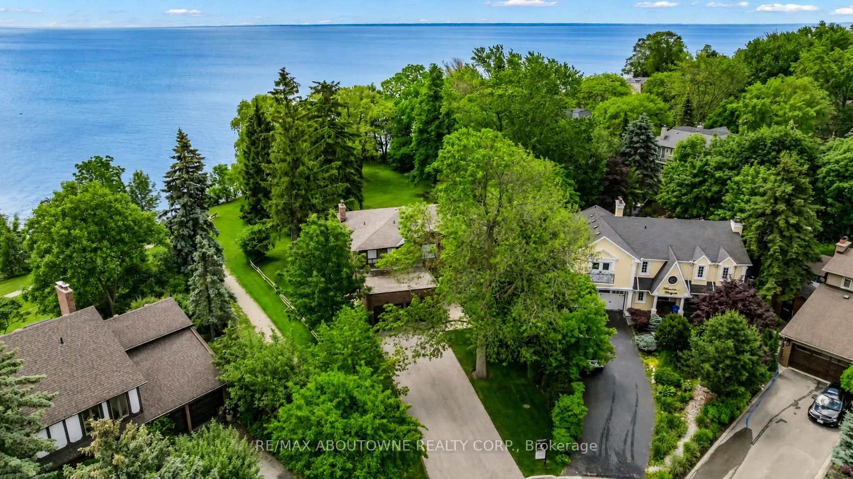 Detached Home For Sale | W12831352