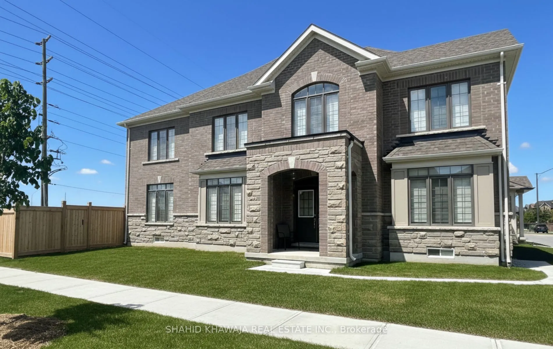 Detached Home For Sale | W12840908