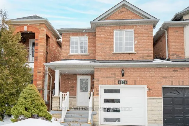 7438  Magistrate  Terrace, Mississauga, ON L5W 1L2
