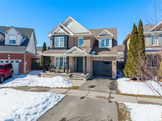 wide lot design in Hawthorne Village