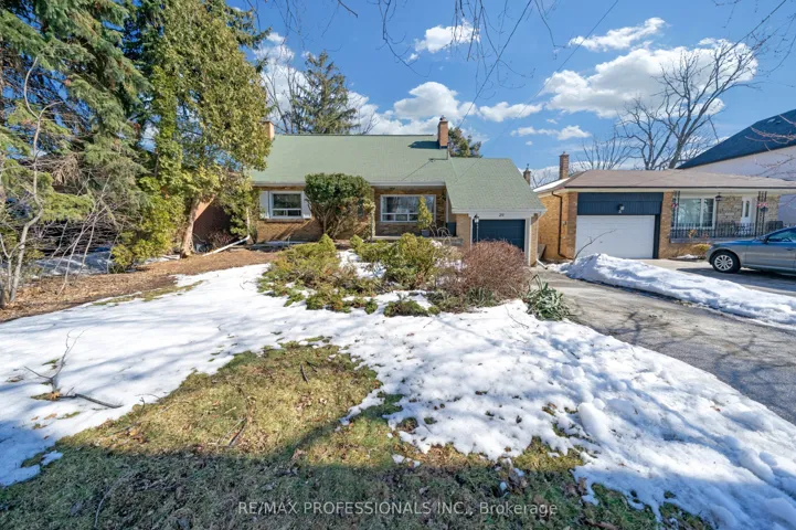 29  Tremont  Road, Toronto W08, ON M9B 3X3