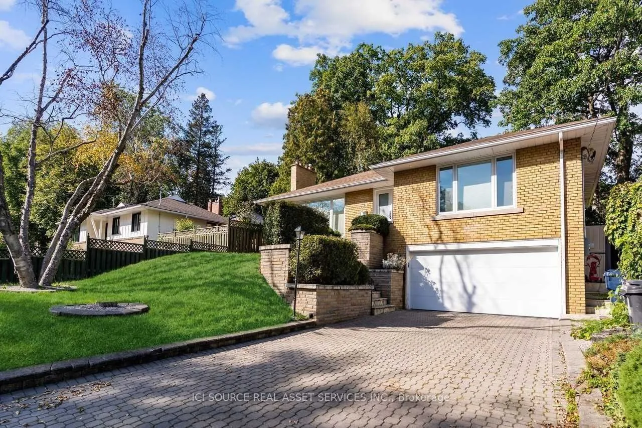 Detached Home For Lease | W12852872
