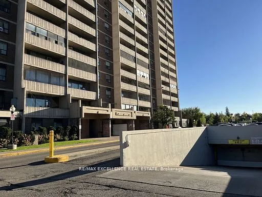 3390  Weston  Road, Toronto W05, ON M9M 2X3