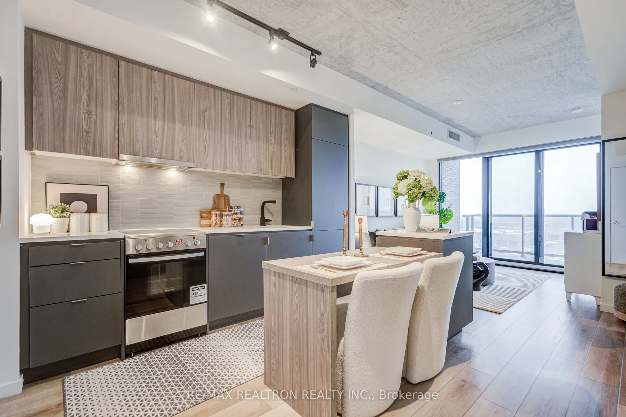 Property For Sale | W12853894