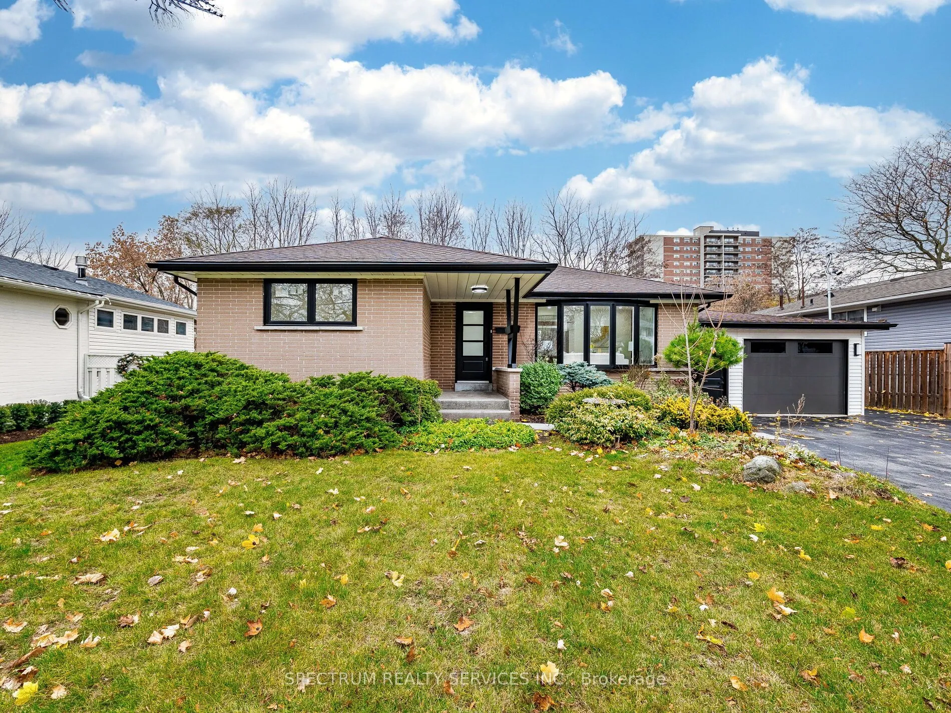 Detached Home For Sale | W12854092