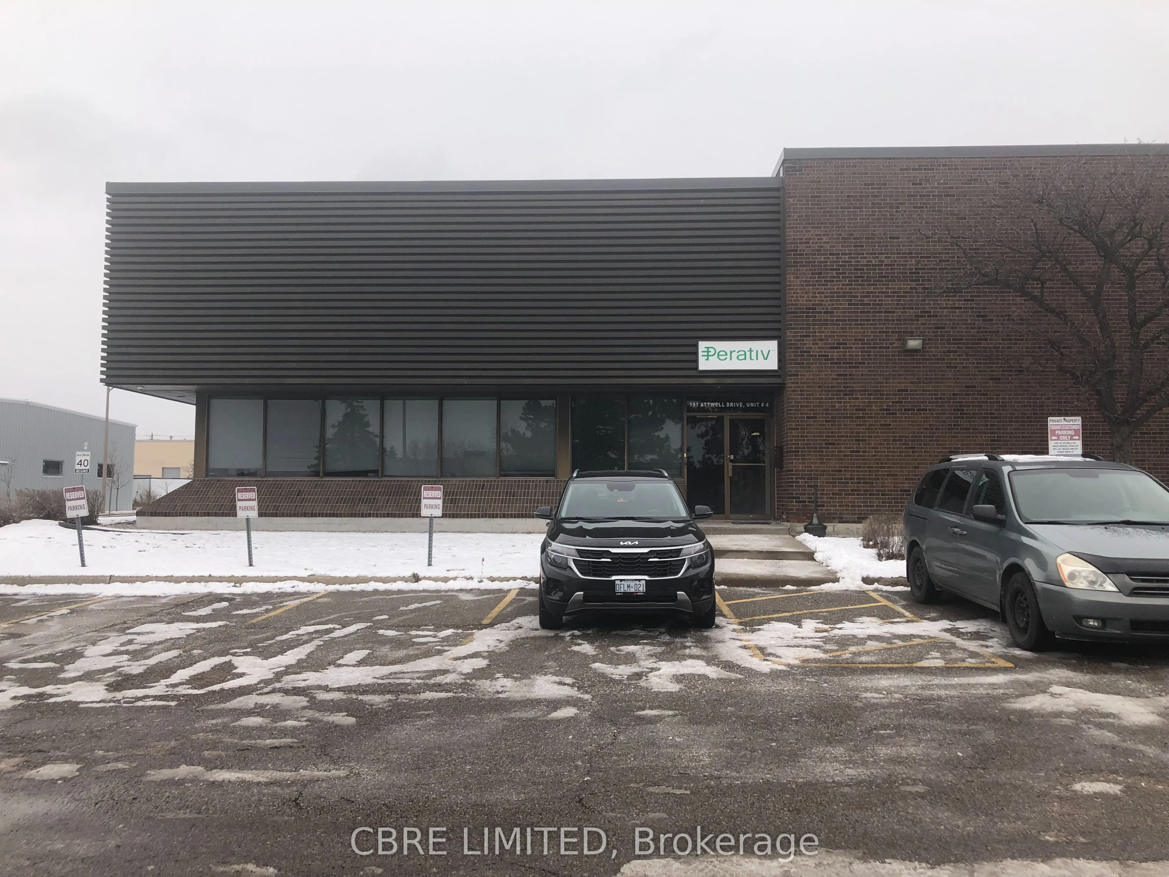 Industrial Property For Lease | W12854484